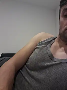 suarez1235 online show from November 2025 09:35:02 PM