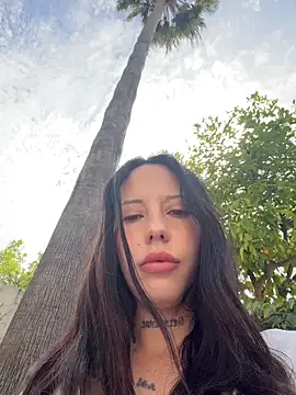 BellaGiaxx online show from April 2026 10:49:02 AM