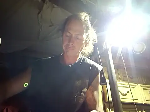 cdressupdiva online show from April 2026 11:57:02 PM