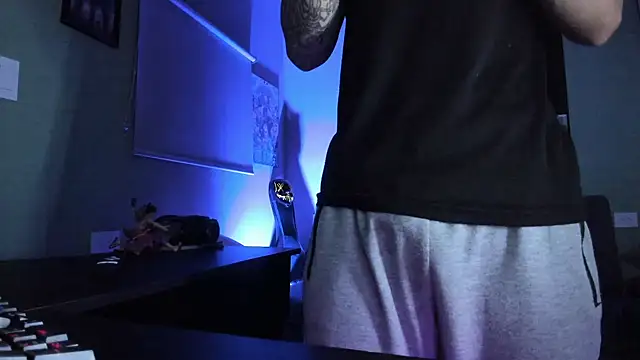 Sisoyalejo420 online show from April 2026 02:39:01 AM