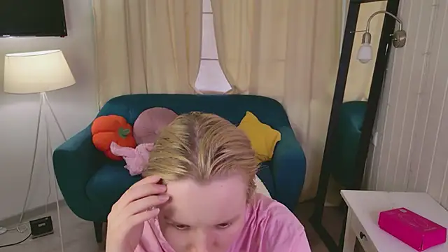 Beatrica Klein online show from June 2026 02:48:01 PM