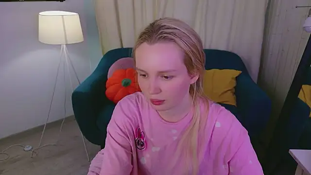 Beatrica Klein online show from June 2026 03:58:02 PM