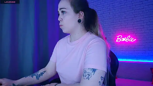 -Stacyy- online show from April 2026 05:07:02 AM