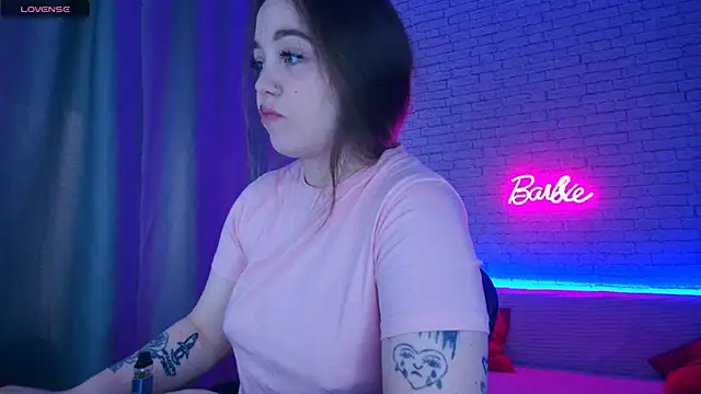 Snapshot of -Stacyy- chatting on April 2026 05:32:02 AM -Stacyy- online show from April 2026 05:32:02 AM