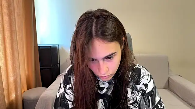 AliceKolltt online show from September 2025 09:11:02 AM