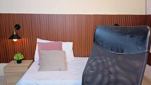 Aabby lee online show from March 2026 06:48:01 PM