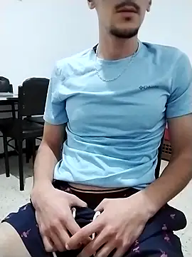 Snapshot of Zoro_23cm chatting on October 2025 10:21:01 PM Zoro 23cm online show from October 2025 10:21:01 PM