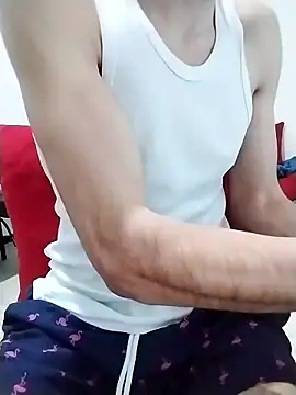 Snapshot of Zoro_23cm chatting on January 2026 10:15:01 PM Zoro 23cm online show from January 2026 10:15:01 PM