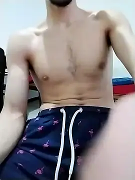 Snapshot of Zoro_23cm chatting on April 2026 01:48:02 PM Zoro 23cm online show from April 2026 01:48:02 PM