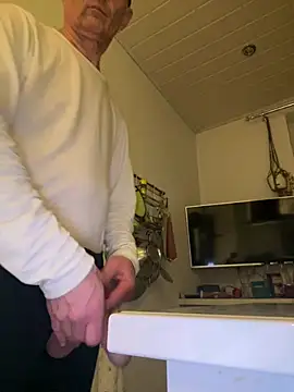 Frank22xx online show from February 2026 04:46:02 PM