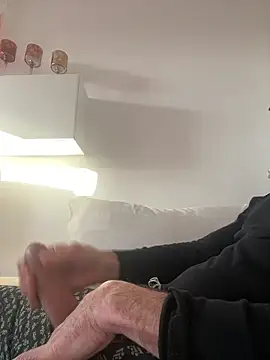 Frank22xx online show from March 2026 06:39:02 AM