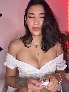  Aura- online show from April 2026 03:29:01 AM