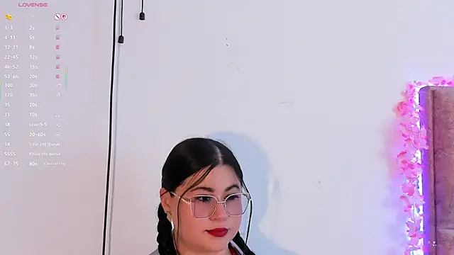 miahkumar online show from June 2026 07:34:02 PM