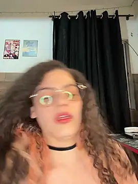 izumikarol online show from April 2026 02:49:02 AM