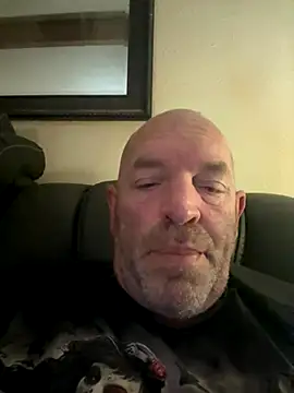 TXCowboy420 online show from October 2025 05:46:02 PM