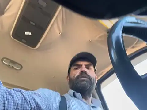 Onesieboy4daddys online show from March 2026 05:05:02 PM