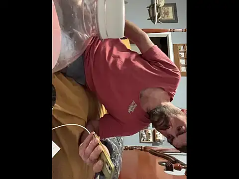 Onesieboy4daddys online show from May 2026 07:08:01 PM