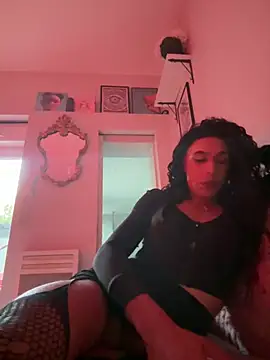 Snapshot of Samia31 chatting on April 2026 06:24:02 PM Samia31 online show from April 2026 06:24:02 PM