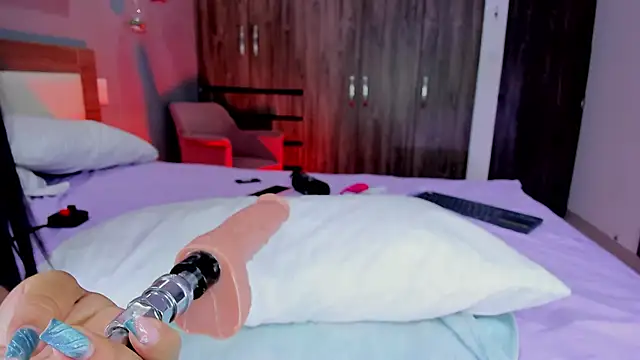 hannnasmith online show from January 2026 01:53:02 AM