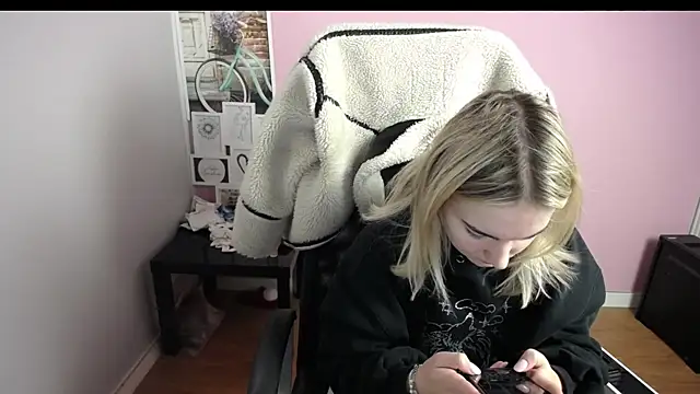 viktoria lovely online show from December 2025 09:37:02 AM