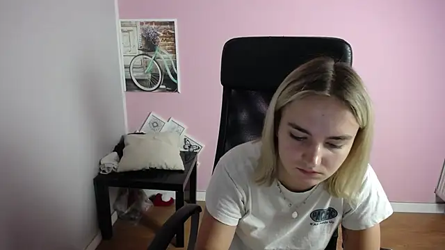 viktoria lovely online show from July 2026 07:15:02 AM