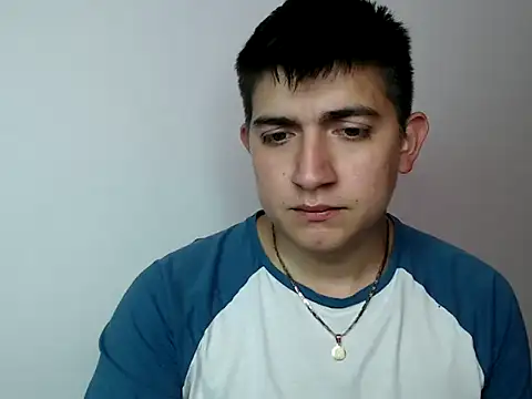 Andres02Smile online show from May 2026 09:12:02 PM