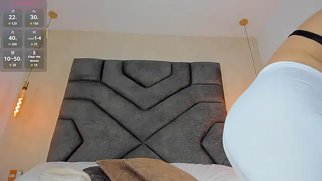 Liinda Saenz online show from March 2026 11:32:01 AM