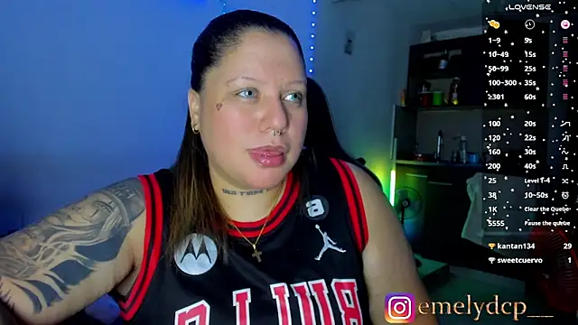 mariana maze online show from April 2026 06:19:01 AM