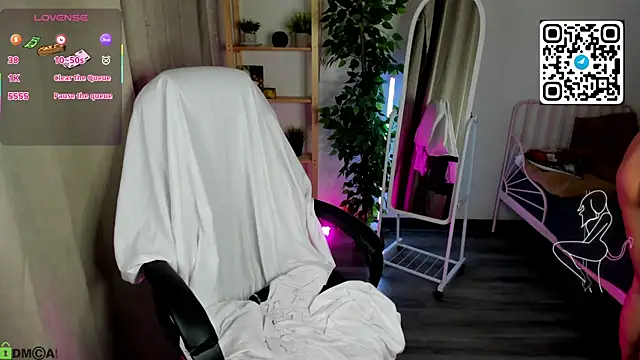 Aly Alyc online show from March 2026 12:03:02 AM