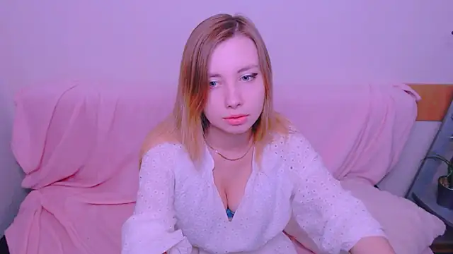 Snapshot of AliceFire_ chatting on June 2026 12:54:02 PM AliceFire online show from June 2026 12:54:02 PM