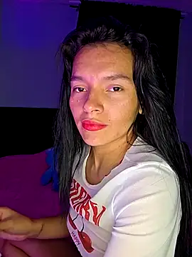 Snapshot of _shantal_smith chatting on July 2026 04:58:02 AM shantal smith online show from July 2026 04:58:02 AM