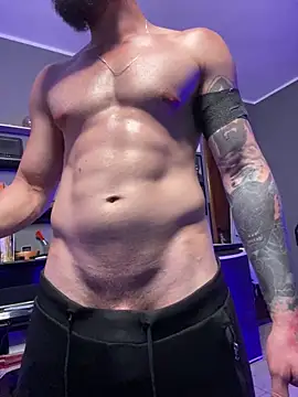 MachineDien online show from April 2026 09:39:01 PM