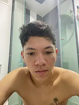 Snapshot of JulianRose_1 chatting on April 2026 11:35:02 AM JulianRose 1 online show from April 2026 11:35:02 AM