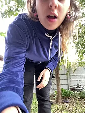 FlorBich online show from April 2026 12:58:01 PM