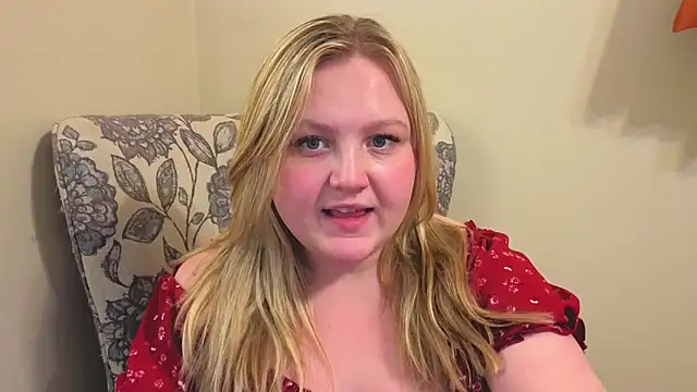 PhatAssBlond online show from April 2026 02:11:01 AM