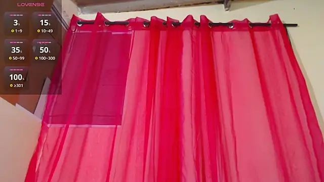 Snapshot of RominaFiore_ chatting on December 2024 04:19:02 AM RominaFiore online show from December 2024 04:19:02 AM