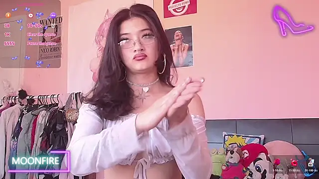 moonfiredancer online show from December 2025 03:06:01 PM