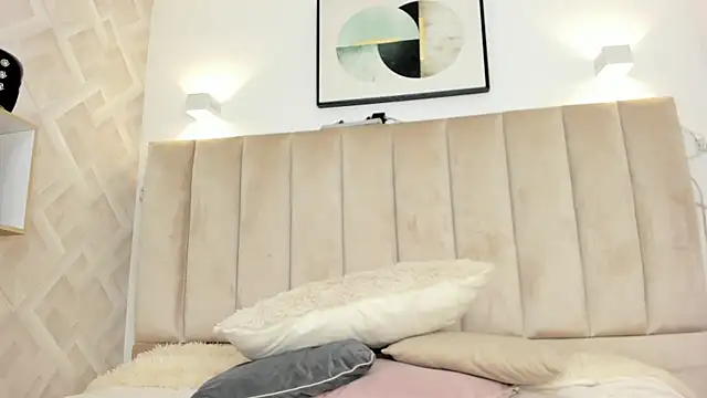 Anniie Queen online show from March 2026 03:46:01 AM