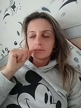 SophyGirl online show from October 2025 12:38:01 PM