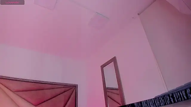 FaloonRoussel online show from September 2025 06:12:02 PM