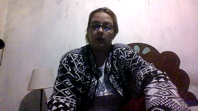 Samanthat33 online show from November 2025 04:39:02 AM