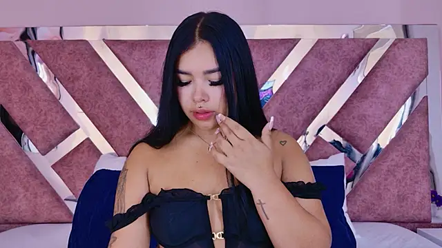 MarianaGarciaa   online show from April 2026 06:42:01 PM