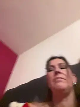 Lwhite1 online show from April 2026 10:23:02 PM