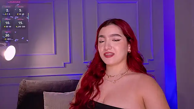 Snapshot of ViolettCastel chatting on February 2026 11:31:02 AM ViolettCastel online show from February 2026 11:31:02 AM