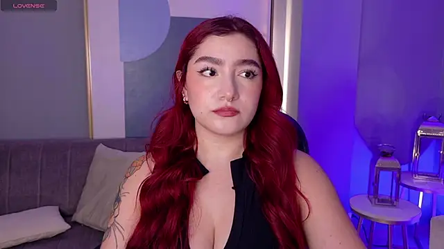 Snapshot of ViolettCastel chatting on February 2026 07:55:02 PM ViolettCastel online show from February 2026 07:55:02 PM