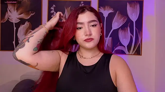 Snapshot of ViolettCastel chatting on March 2026 07:31:01 PM ViolettCastel online show from March 2026 07:31:01 PM