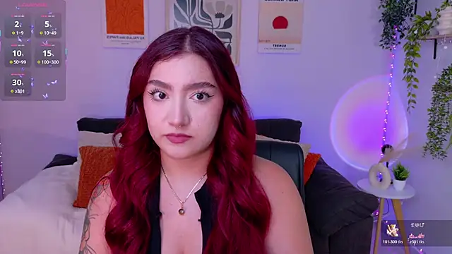 Snapshot of ViolettCastel chatting on June 2026 08:22:02 PM ViolettCastel online show from June 2026 08:22:02 PM