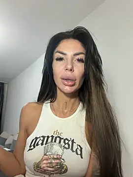 RaquelleVon online show from March 2026 04:35:01 AM