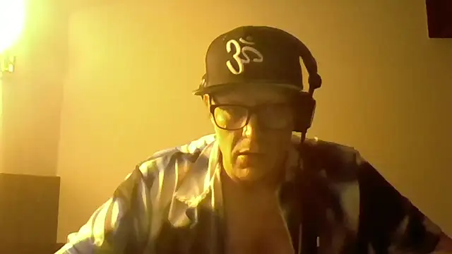 Bigthroaterboy online show from December 2024 07:37:02 PM