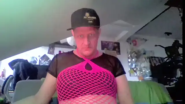 Bigthroaterboy online show from June 2026 04:50:02 PM